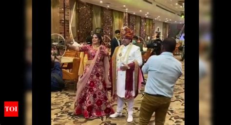 dever bhabhi|Viral video shows Bhabhi super dance at Devars wedding